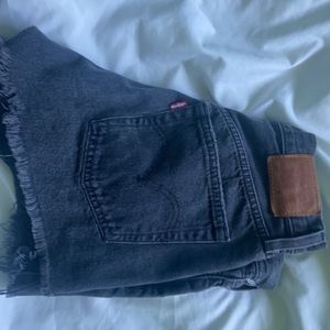 501 black levi shorts